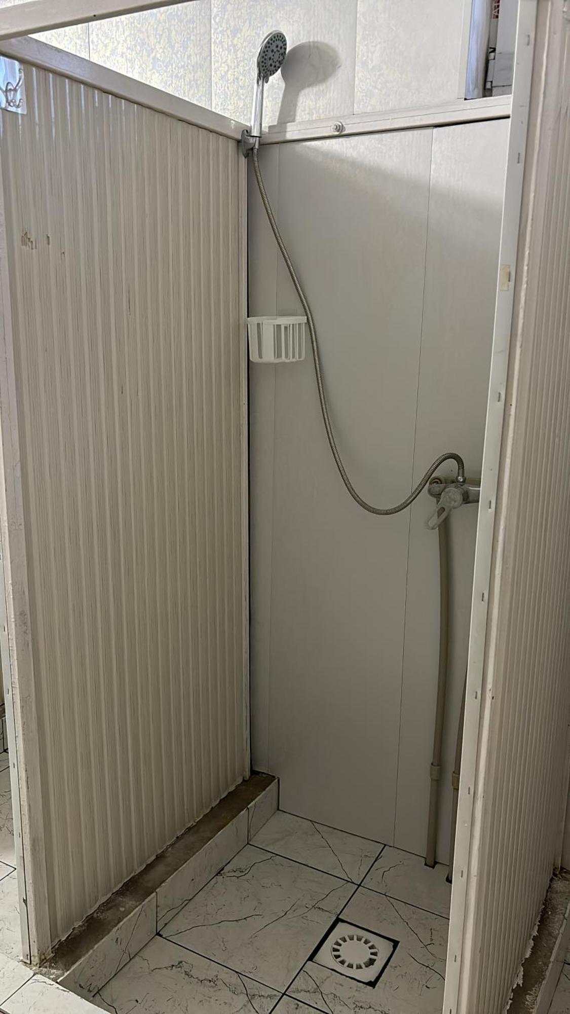 Hostel,Halal Хостел,Халал Tokmok エクステリア 写真